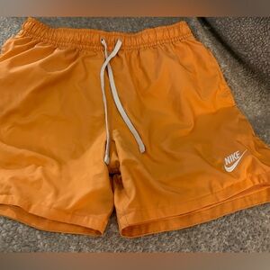 Men’s Medium Nike Woven Lined Flow Shorts - EUC